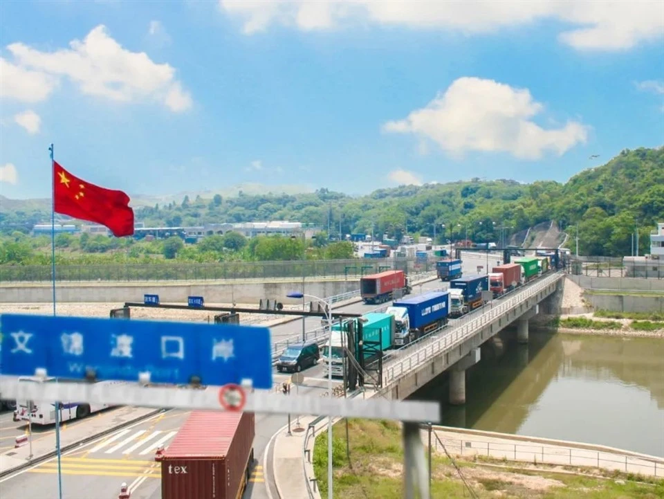 China UK Road Transport Delivery To Door