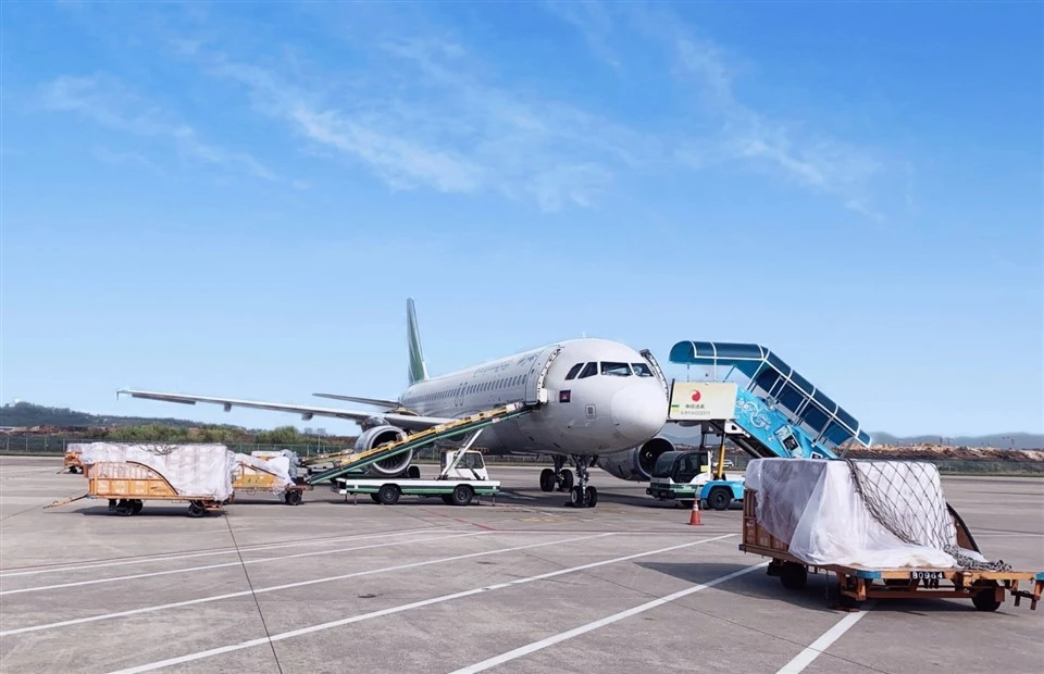 China-US Express Airlines best
